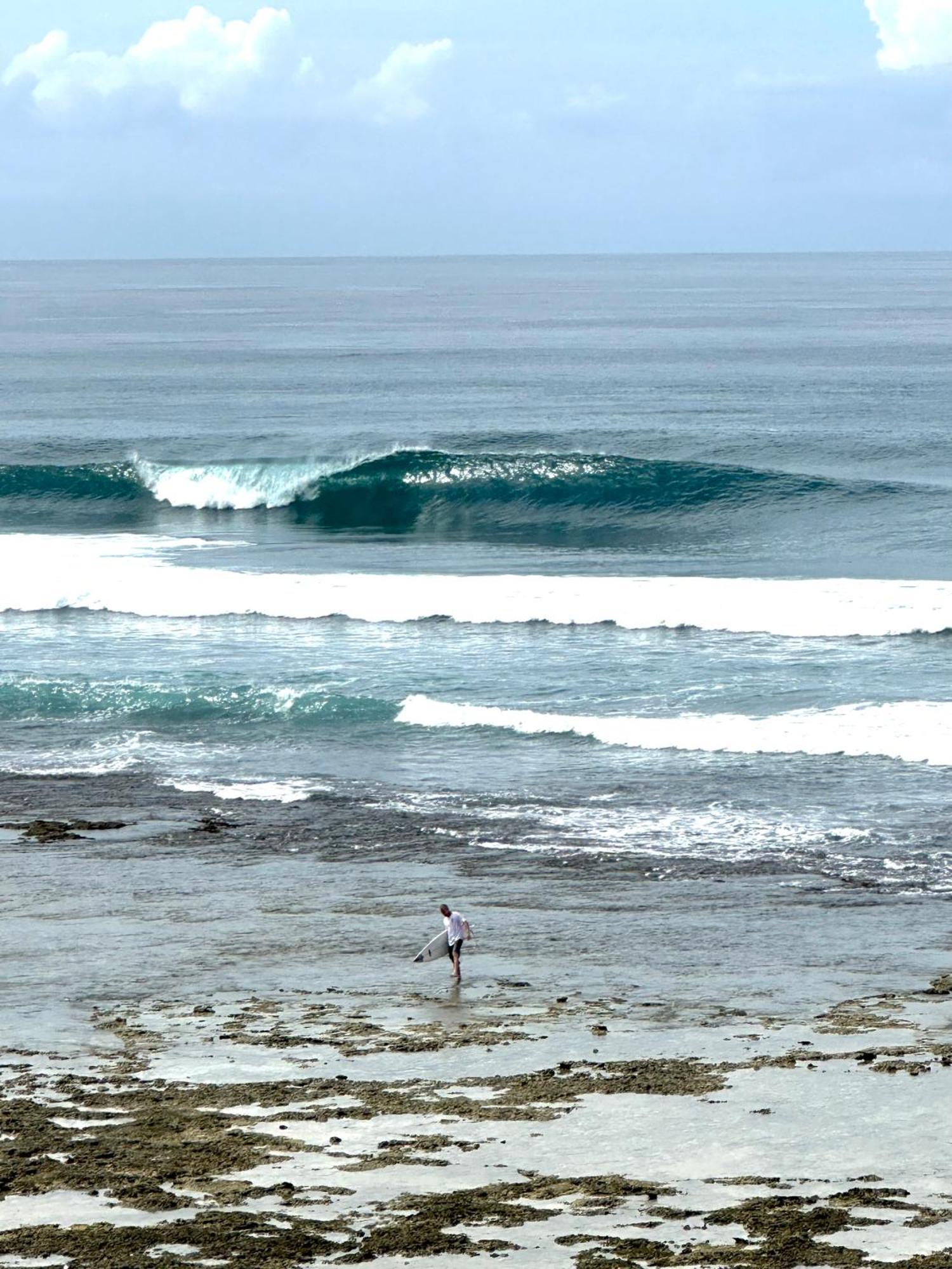 Baturundung Surf Resort Naibos Zewnętrze zdjęcie