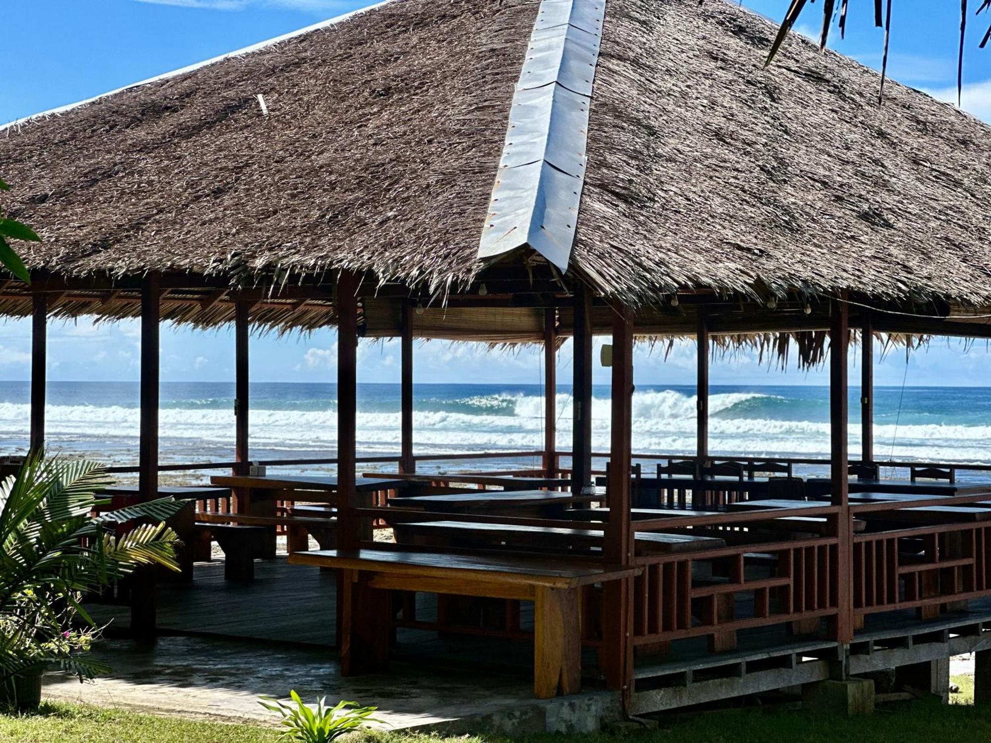 Baturundung Surf Resort Naibos Zewnętrze zdjęcie