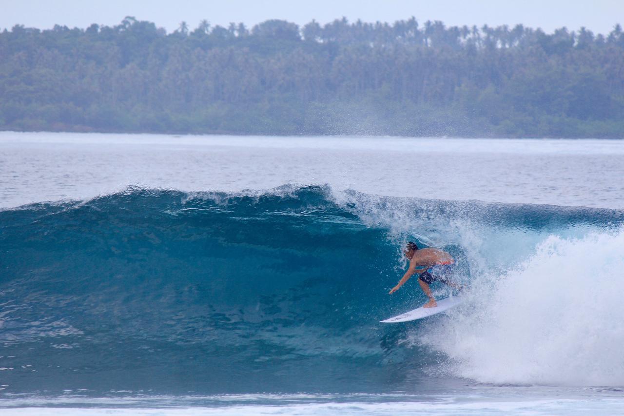 Baturundung Surf Resort Naibos Zewnętrze zdjęcie