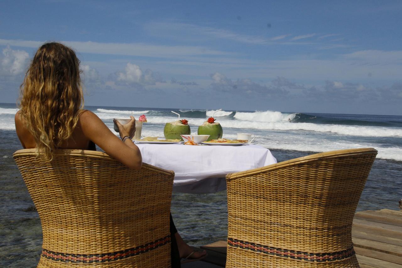 Baturundung Surf Resort Naibos Zewnętrze zdjęcie