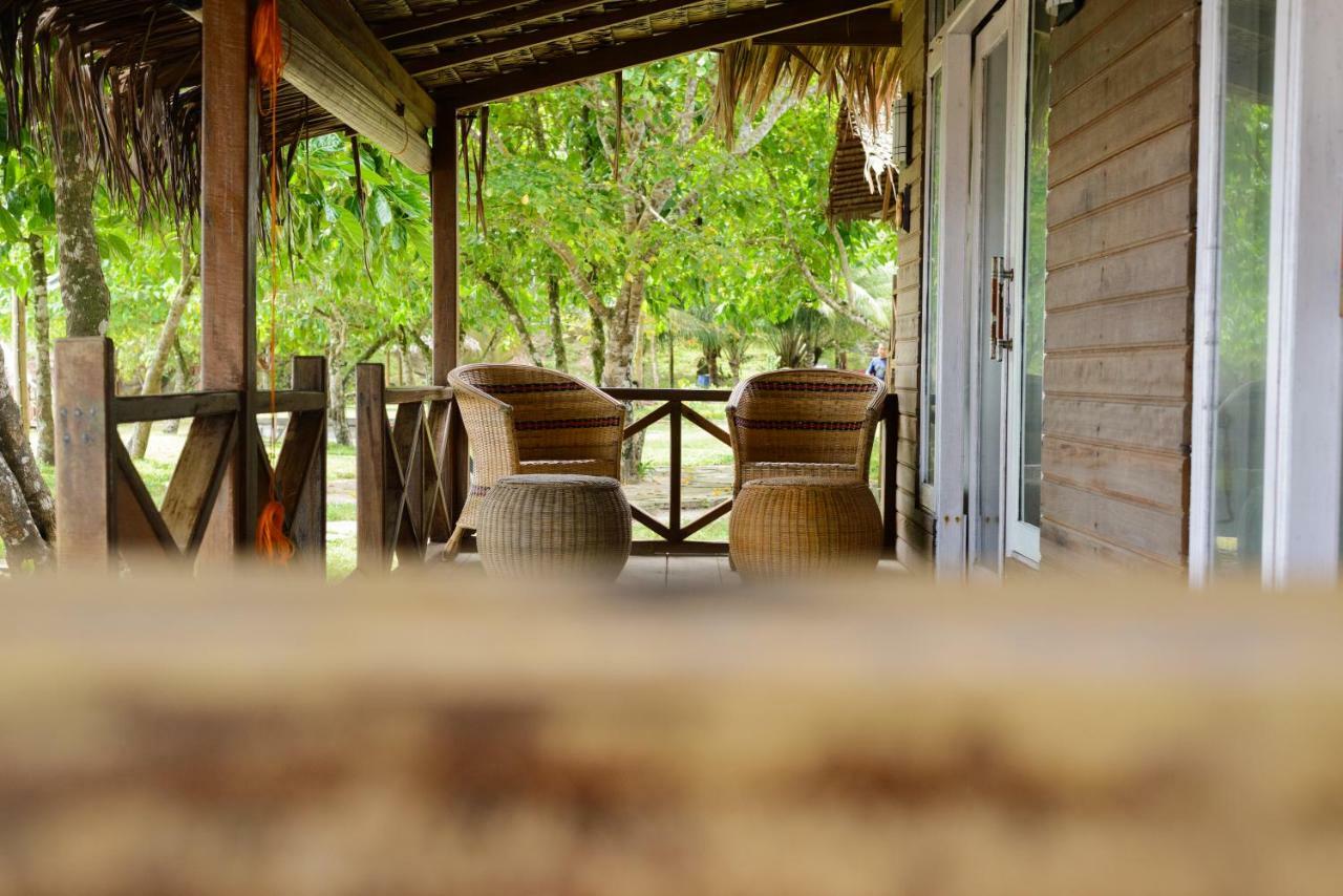 Baturundung Surf Resort Naibos Zewnętrze zdjęcie
